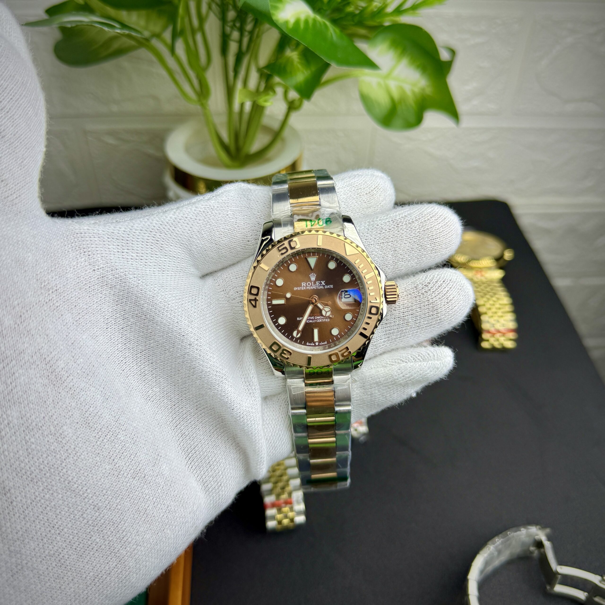 Rolex Yacht-Master Style Two-Tone Luxury Watch – Brown Dial & Gold Bezel