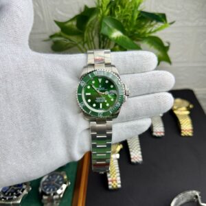 Rolex Submariner Style Green Dial Luxury Watch – Stainless Steel Bracelet