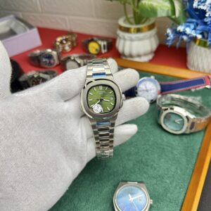 Patek Philippe Nautilus 5711 Style – Green Dial Automatic Watch